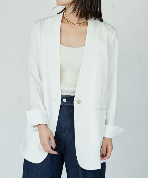 【美品】バビロン　ノーカラージャケット　アイボリー　フリーサイズ セール】ノーカラーツイードジャケット（ノーカラージャケット