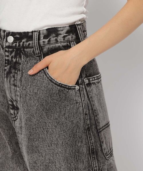 PAGEBOY（ページボーイ）の「トールワークデニム（パンツ・レディース・オフホワイト05/ブラックケミカル08/ブルー85・25inch/26inch）」の19枚目の写真