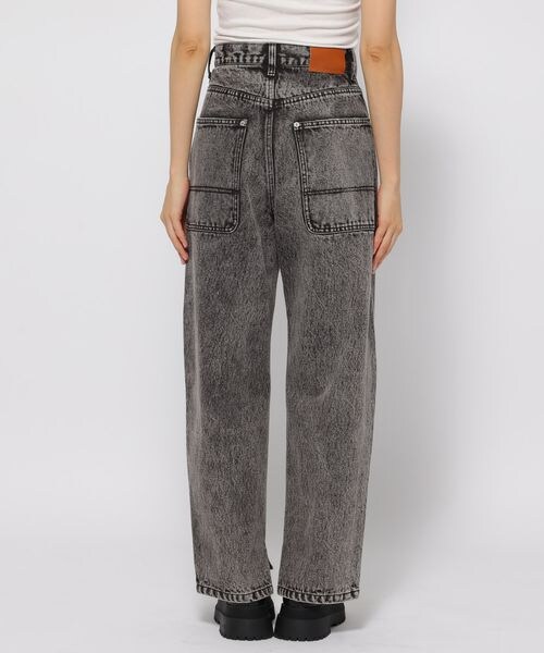 PAGEBOY（ページボーイ）の「トールワークデニム（パンツ・レディース・オフホワイト05/ブラックケミカル08/ブルー85・25inch/26inch）」の17枚目の写真