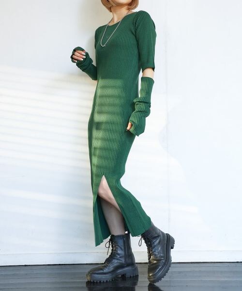 PAGEBOY(ページボーイ)の「アームウオーマーセットワンピース(ワンピース/ドレス・レディース・ブラック09/グリーン75・FREE)」の14枚目の写真