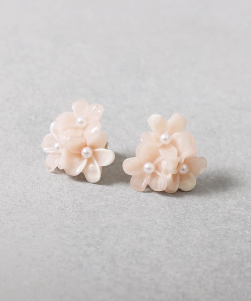 3coins（3coins）の「カラーフラワーパール付きピアス（ピアス（両耳用）・レディース・アイボリー/ピンク/ベージュ・0）」の2枚目の写真