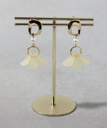 メタル花びらピアス