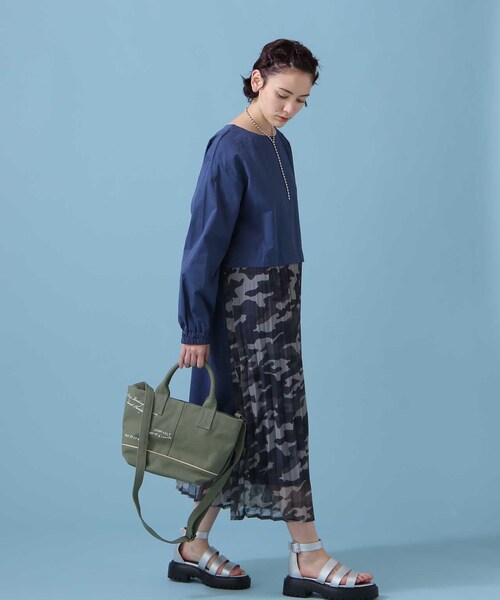 AVIREX(アヴィレックス)の「SCRIBBING MINI TOTE BAG/ スクリブリング ミニトートバッグ(バッグ・オリーブ/アイボリー/ウォッシュユーズド/ユーズド・F)」の4枚目の写真