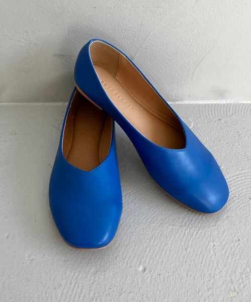 LOWRYS FARM（ローリーズファーム）の「カンドウフィットシューズ２（シューズ・レディース・アイボリー08/ブラック09/ベージュ52/ブルー85・M23-23.5/L24-24.5/XL25-25.5）」の2枚目の写真