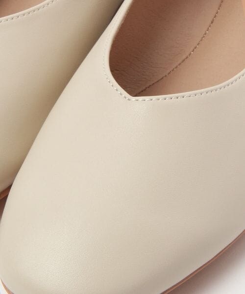 LOWRYS FARM（ローリーズファーム）の「カンドウフィットシューズ２（シューズ・レディース・アイボリー08/ブラック09/ベージュ52/ブルー85・M23-23.5/L24-24.5/XL25-25.5）」の16枚目の写真