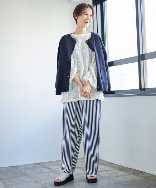 LEPSIM（レプシィム）の「ツヤサテンガライージーパンツ（パンツ・レディース・ブラック×ドット09/ベージュ×ドット51/ベージュ×ストライプ53/ネイビー88・FREE SIZE）」の18枚目の写真