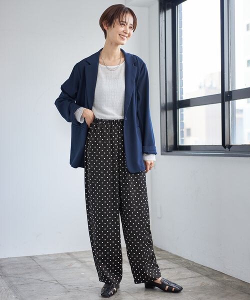 LEPSIM（レプシィム）の「ツヤサテンガライージーパンツ（パンツ・レディース・ブラック×ドット09/ベージュ×ドット51/ベージュ×ストライプ53/ネイビー88・FREE SIZE）」の7枚目の写真