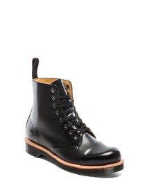 Dr. Martens（ドクターマーチン）の「Dr. Martens Charlton 8
