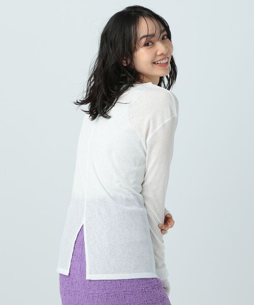 BAYFLOW（ベイフロー）の「≪予約≫シアーロンT（トップス・レディース・オフホワイト11/ブラック19/ピスタチオ61・F）」の9枚目の写真