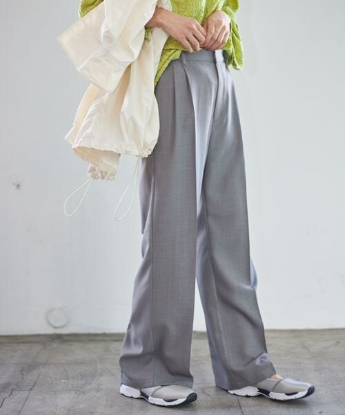 LEPSIM（レプシィム）の「ハイウエストタックスラックスパンツ（パンツ・レディース・ブラック09/グレー15/ピンク22・M/L）」の6枚目の写真