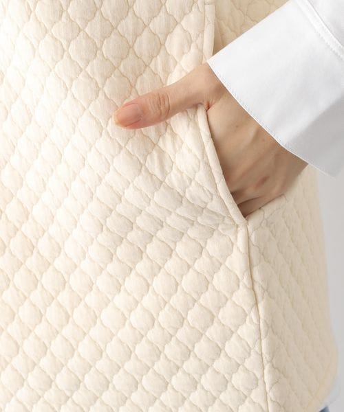 LEPSIM(レプシィム)の「カットキルティングベスト(ジャケット/アウター・レディース・アイボリー08/ブラウン54・FREE SIZE)」の11枚目の写真