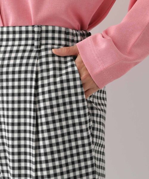 LEPSIM（レプシィム）の「ハタラク7DAYS柄テーパードパンツ（パンツ・レディース・ギンガムチェック10/ネイビー×ストライプ88・SS/S/M/L/LL）」の11枚目の写真