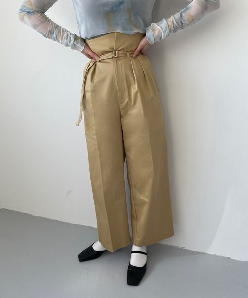 LOWRYS FARM（ローリーズファーム）の「２ＷＡＹベルトツキワイドパンツ（パンツ・レディース・アイボリー08/ブラック09/ベージュ52・F）」の14枚目の写真