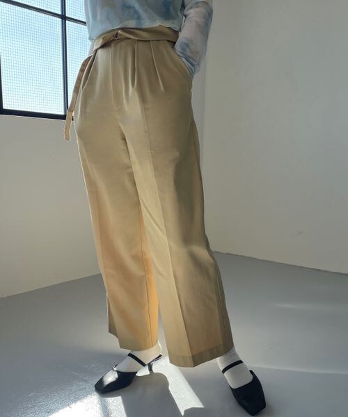 LOWRYS FARM（ローリーズファーム）の「２ＷＡＹベルトツキワイドパンツ（パンツ・レディース・アイボリー08/ブラック09/ベージュ52・F）」の16枚目の写真