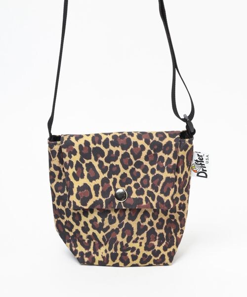 LEPSIM（レプシィム）の「FLAP POUCH（バッグ・レディース・ブラック09/レオパード51・ONE SIZE）」の11枚目の写真