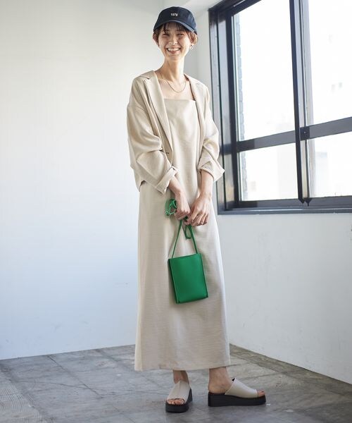 LEPSIM(レプシィム)の「スマホショルダー(バッグ・レディース・アイボリー08/ブラック09/オレンジ45/グリーン75・ONE SIZE)」の8枚目の写真