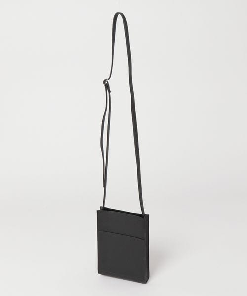 LEPSIM(レプシィム)の「スマホショルダー(バッグ・レディース・アイボリー08/ブラック09/オレンジ45/グリーン75・ONE SIZE)」の15枚目の写真