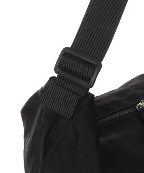 LEPSIM（レプシィム）の「ナイロンナナメガケバッグ（バッグ・レディース・アイボリー08/ブラック09/カーキ72・ONE SIZE）」の13枚目の写真