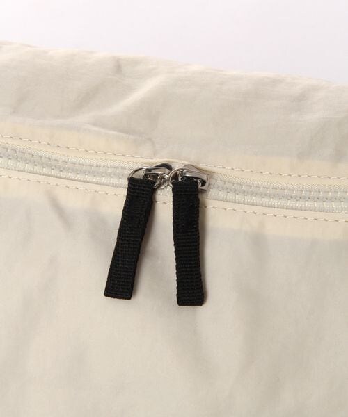 LEPSIM（レプシィム）の「ナイロンナナメガケバッグ（バッグ・レディース・アイボリー08/ブラック09/カーキ72・ONE SIZE）」の21枚目の写真