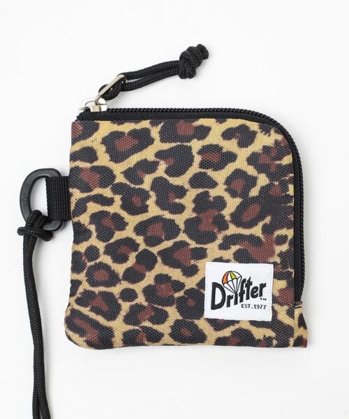 LEPSIM（レプシィム）の「CODE PURSE（バッグ・レディース・ブラック09/レオパード55・ONE SIZE）」の6枚目の写真