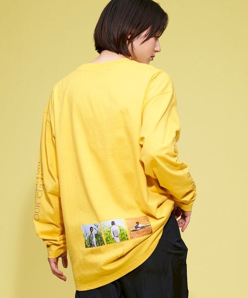FOREVER 21（フォーエバー トゥエンティーワン）の「フォトプリントロンT（トップス・レディース・イエロー60・S/M）」の4枚目の写真