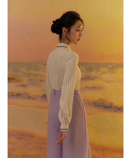 Marjorie（マージョリー）の「復刻史詩，特色鑲邊設計條紋立領上衣（トップス・レディース・白・S/M）」の6枚目の写真