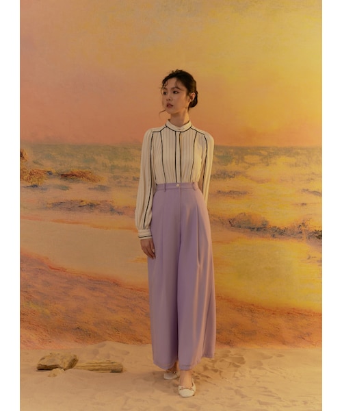 Marjorie（マージョリー）の「復刻史詩，特色鑲邊設計條紋立領上衣（トップス・レディース・白・S/M）」の3枚目の写真