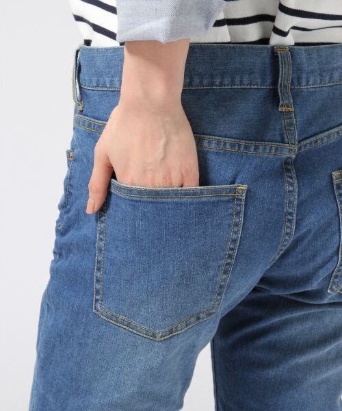 GLOBAL WORK（グローバルワーク）の「【定番人気】デニムテーパードパンツ（パンツ・レディース・ホワイト05/ブルー83/ネイビー89・Ｓ/Ｍ/Ｌ）」の10枚目の写真