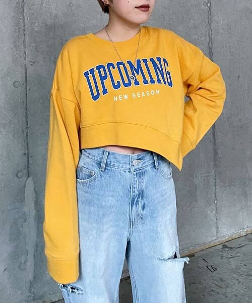 PAGEBOY(ページボーイ)の「カレッジショートスウェット(トップス・レディース・ブラック09/オートミール50/マスタード65・F)」の3枚目の写真