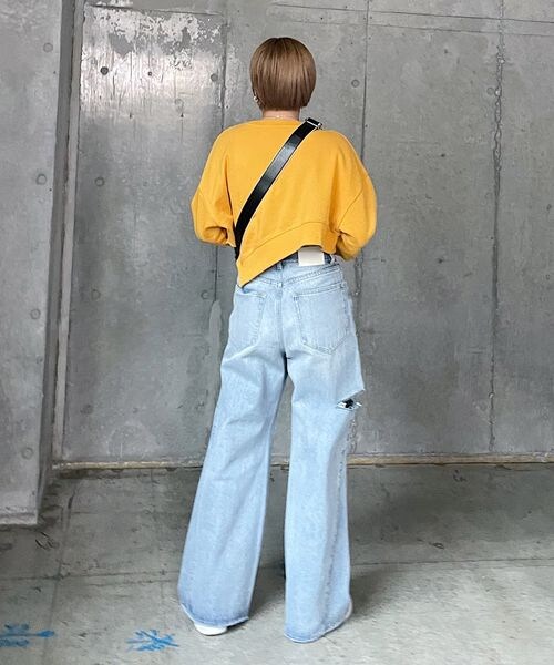 PAGEBOY(ページボーイ)の「カレッジショートスウェット(トップス・レディース・ブラック09/オートミール50/マスタード65・F)」の15枚目の写真