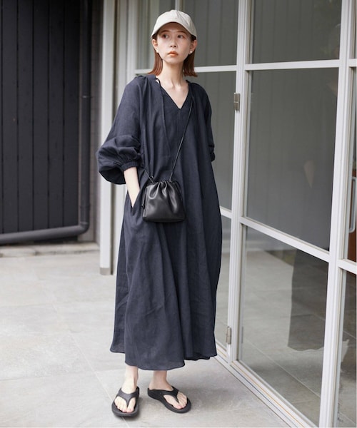 スローブイエナ リネンワンピース2023SS ボリュームスリーブワンピース SLOBE IENA ワンピース 「追加」ボリュームスリーブリネン