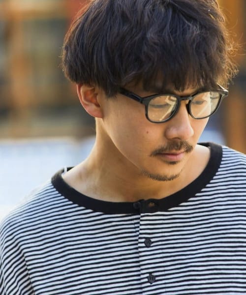 FREAK'S STORE（フリークスストア）の「フラットレンズサングラス/5010（ファッション雑貨・グレー/チャコールグレー/ブラック/キャメル・FREE）」の4枚目の写真