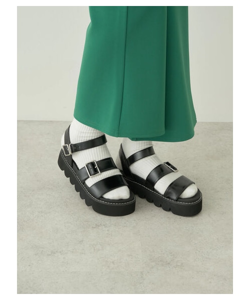 earth music&ecology（アースミュージックアンドエコロジー）の「ORientalTRaffic 厚底ストラップサンダル（シューズ・ホワイト/ブラック・S/M/L）」の5枚目の写真