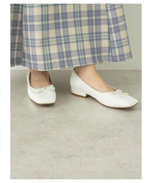 earth music&ecology（アースミュージックアンドエコロジー）の「ORientalTRaffic バレエパンプス（シューズ・ホワイト/シルバー・35/36/37/38/39）」の3枚目の写真