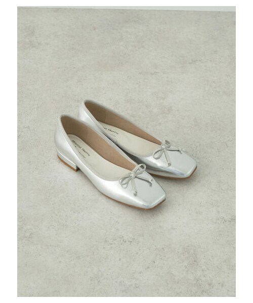 earth music&ecology（アースミュージックアンドエコロジー）の「ORientalTRaffic バレエパンプス（シューズ・ホワイト/シルバー・35/36/37/38/39）」の19枚目の写真