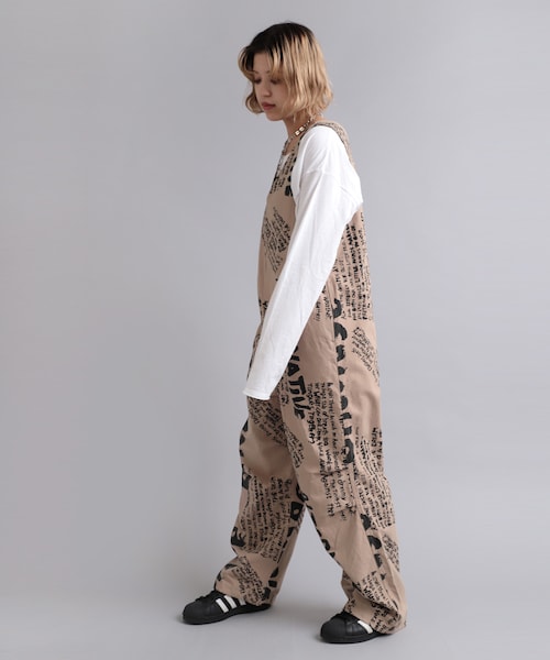 GRAFFITIサロペットRNA アールエヌエー RNA（アールエヌエー）の「O0699 GRAFFITIサロペット（）」 - WEAR