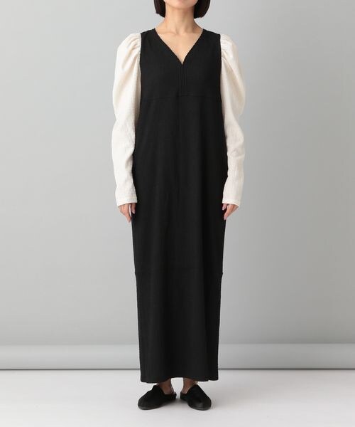 A part by（アパートバイ）の「テクスチャーパフVネックドレス（ワンピース/ドレス・レディース・バイカラー 10/ライトグリーン 74/ネイビー 88・フリーサイズ）」の22枚目の写真