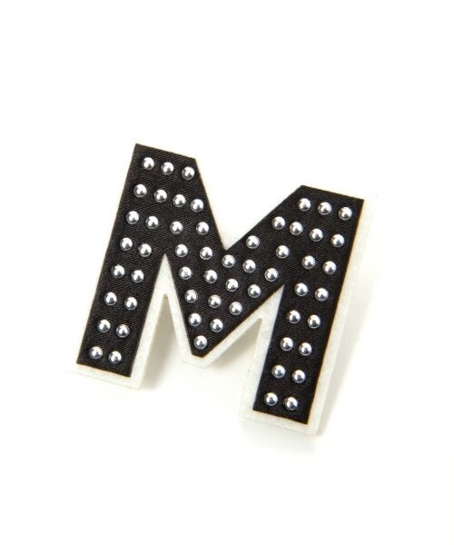 LEPSIM（レプシィム）の「スタッズＷクリップ（ファッション雑貨・レディース・スター（ホワイトパール）/A（ホワイトパール）/M（ブラックシルバー）/R（ブラックシルバー）/H（ベージュゴールド）/K（ベージュゴールド）・ONE SIZE）」の5枚目の写真