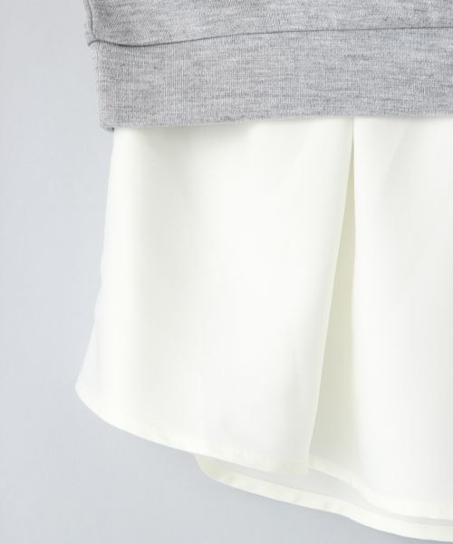 JEANASIS（ジーナシス）の「スソフレアハイネックプルオーバー（トップス・レディース・ブラック/グレー/ピンク・FREE）」の8枚目の写真