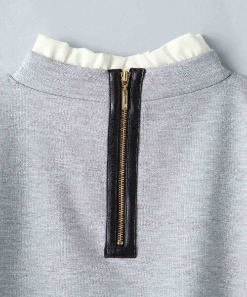 JEANASIS（ジーナシス）の「スソフレアハイネックプルオーバー（トップス・レディース・ブラック/グレー/ピンク・FREE）」の10枚目の写真