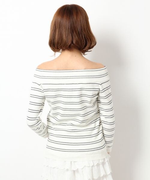 Heather（ヘザー）の「【WEB先行販売】マルチボーダーオフショルニット7分袖（トップス・レディース・ホワイト/ライトピンク/ネイビー・FREE）」の5枚目の写真