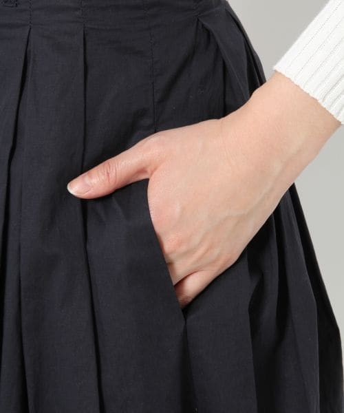 BLISS POINT Womens（ブリスポイント ウイメンズ）の「フロントアキコットンスカート（スカート・レディース・ホワイト/ネイビー・Ｍ/Ｌ）」の6枚目の写真