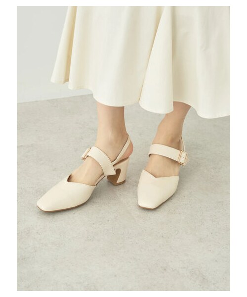 earth music&ecology（アースミュージックアンドエコロジー）の「ORientalTRaffic スクエアトゥパンプス（シューズ・アイボリー/ブラック/ピンク・S/M/L）」の2枚目の写真