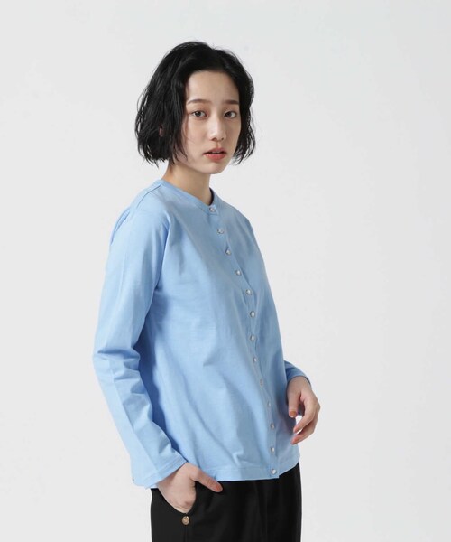 BEAVER（ビーバー）の「B omnivore/ビーオムニボー ドットボタンカーディガン（トップス・ブラック/ライトブルー・1）」の5枚目の写真