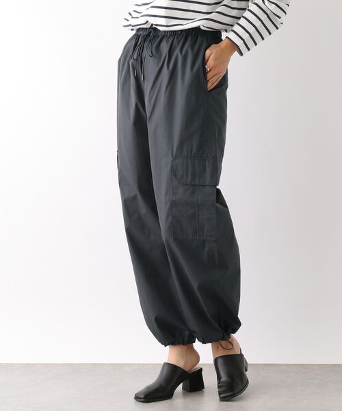 LEPSIM（レプシィム）の「ミリタリーカーゴパンツ（パンツ・レディース・アイボリー08/チャコール19/カーキ78・FREE SIZE）」の2枚目の写真