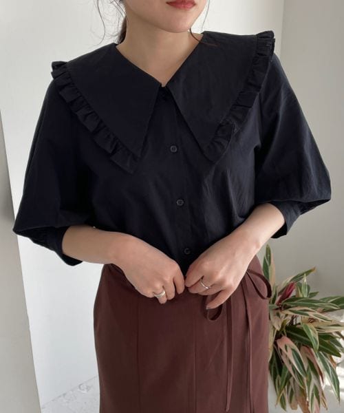 LOWRYS FARM（ローリーズファーム）の「ＢＩＧフリルカラーブラウス（トップス・ホワイト05/ブラック09/サックスブルー82・FREE）」の11枚目の写真