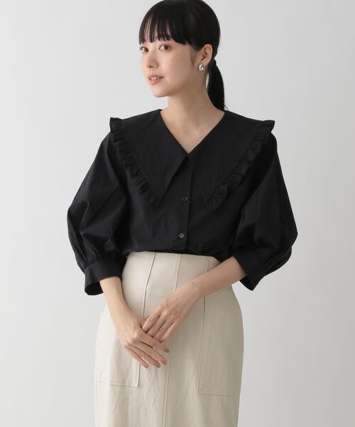 LOWRYS FARM（ローリーズファーム）の「ＢＩＧフリルカラーブラウス（トップス・ホワイト05/ブラック09/サックスブルー82・FREE）」の15枚目の写真