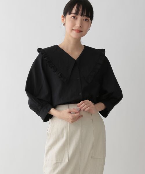 LOWRYS FARM（ローリーズファーム）の「ＢＩＧフリルカラーブラウス（トップス・ホワイト05/ブラック09/サックスブルー82・FREE）」の14枚目の写真