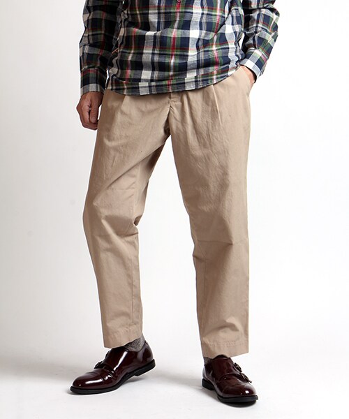 FREAK'S STORE(フリークスストア)の「【15SS新作】 1タックテーパードクロップドパンツ(パンツ・メンズ・ブラック/ベージュ/オリーブ/ネイビー・M/L)」の2枚目の写真