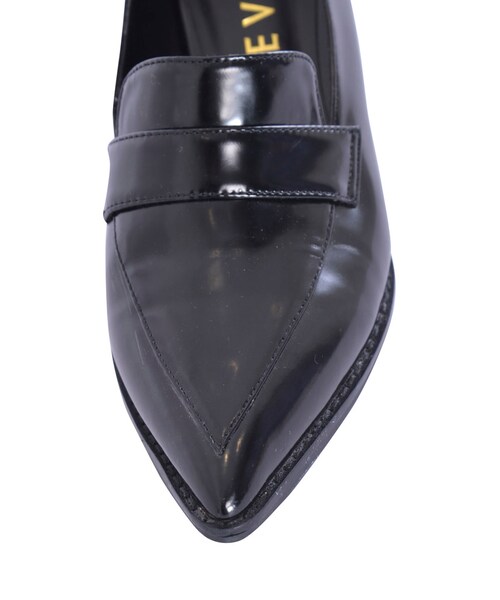 EVRIS（エヴリス）の「アーモンドトゥローファー（シューズ・レディース・ホワイト/ブラック/シルバー・S/M/L）」の9枚目の写真